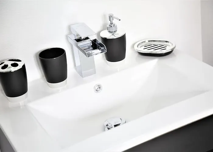 アパート Le Glamour *studio *parking Prive* *wifi*calme* ルルド